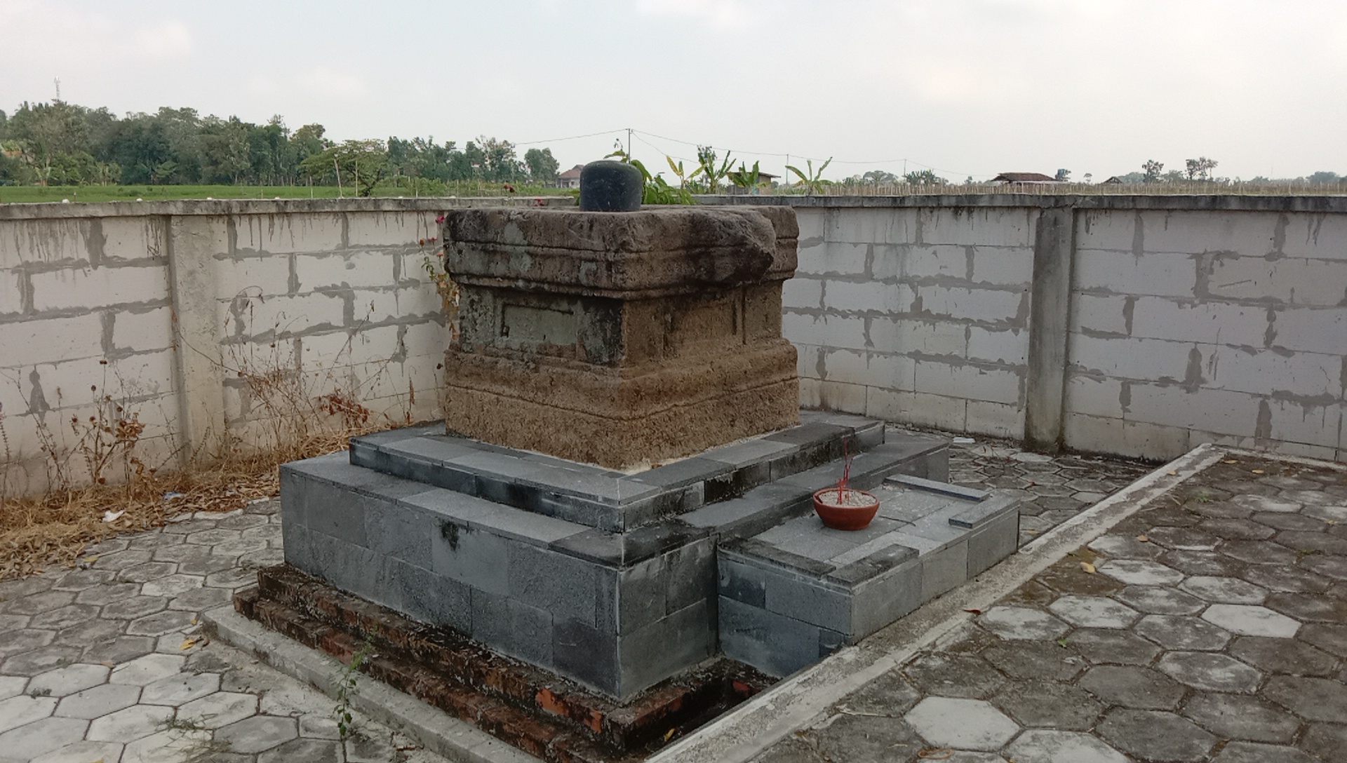 Situs Lingga Yoni di Desa Pintu Jenangan Ponorogo